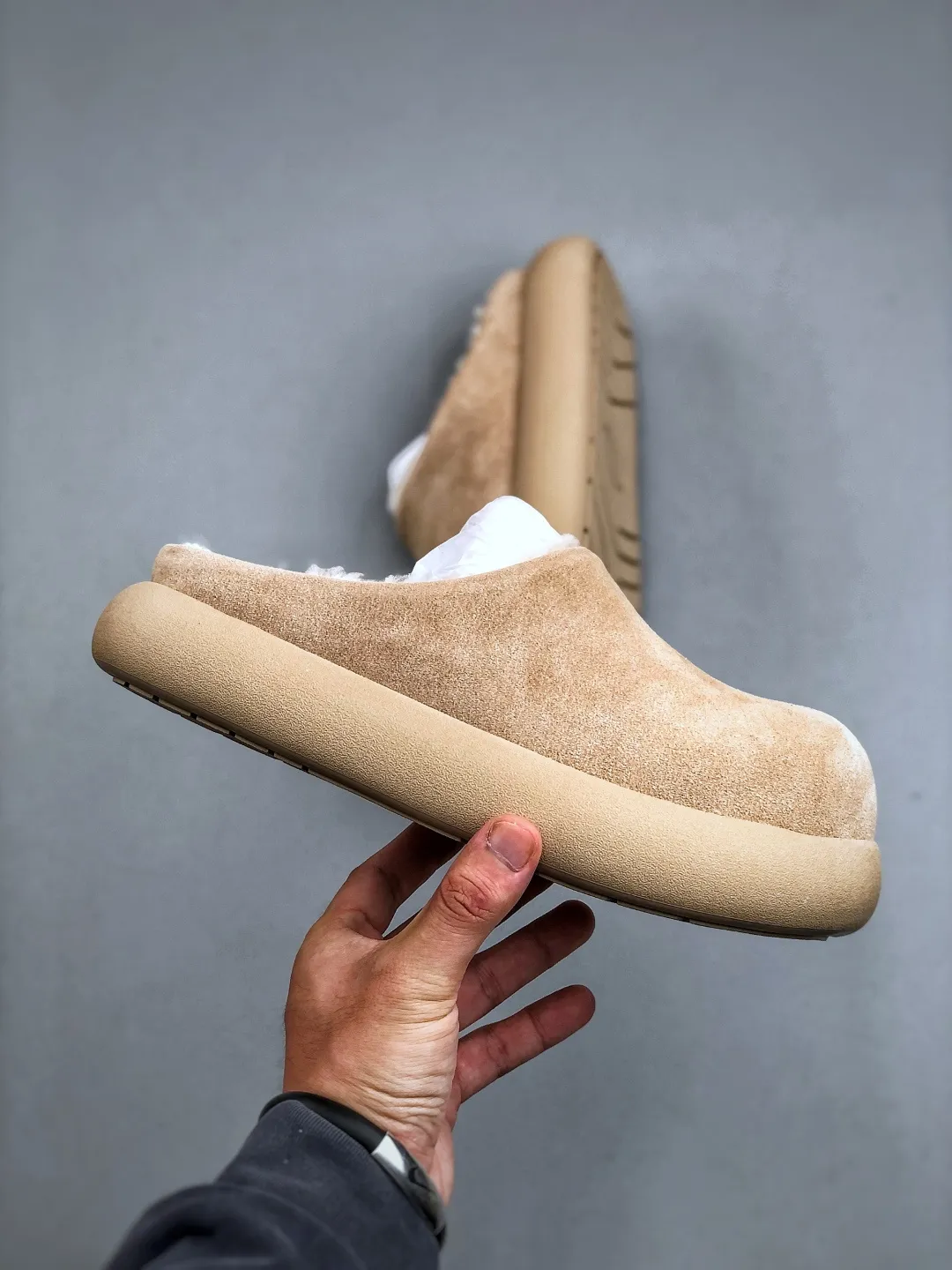 Local self-pickup 💰480 supports store release, the latest official revision and new style! The platform is exclusively for foreign trade UGG Tasman GTX winter neutral small potato snow shoes 1172790 Produced by the ten-year-old brand shoemaking OEM production line. Pay attention to every detail. Longfeng A-grade genuine sheep fur is integrated. Completely built in accordance with the ZP process. Size: 35-40